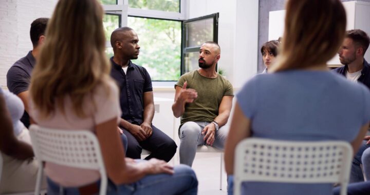 Um grupo de apoio para aprender a lidar com as emoções
