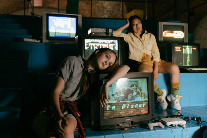 Crianças entediadas com videogames